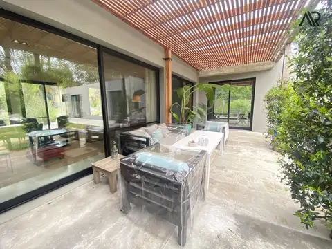 Casa en Alquiler Temporal de 4 dormitorios