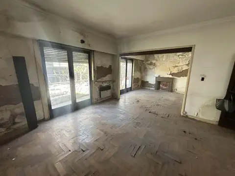 Local en Venta 70 años