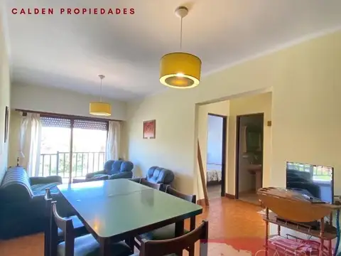 Monseñor De Andrea 3000