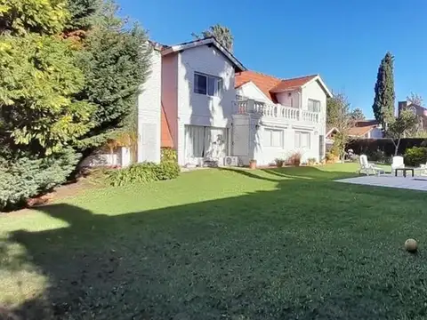 Casa en Venta en Club Privado Loma Verde, USD 130.000