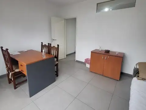 Oficina en Alquiler Temporal en Belen de Escobar, $ 50.000