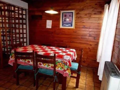 Casa 3 ambientes con 2 baños