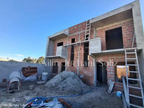 DUPLEX TRES AMBIENTES EN  VENTA