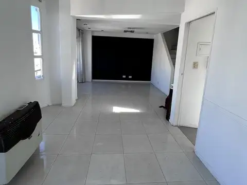 Departamento dúplex 4 ambientes en Flores