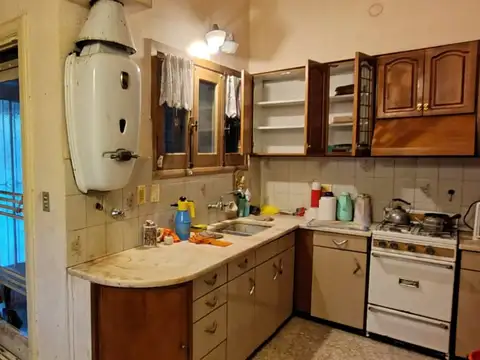 CASA EN VENTA EN CITY BELL ENTRE CAMINOS