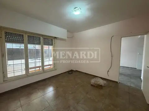 Depto Tipo Casa en Alquiler con 1 cocheras
