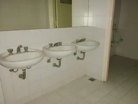 OFICINA COMERCIAL-PROPIEDAD HORIZONTAL