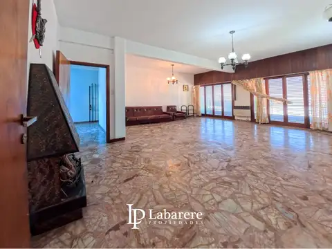 PH 3 Ambientes en Venta con Fondo, Terraza y Entrada Independiente – Lomas del Mirador
