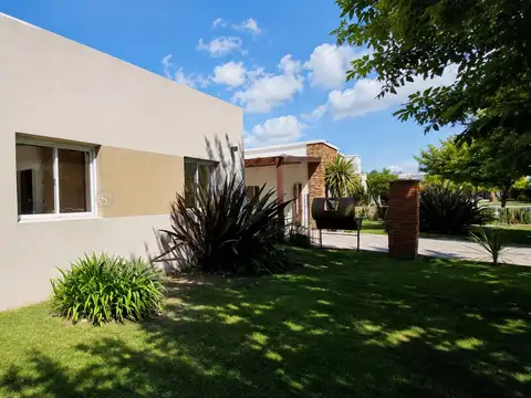 Casa en Venta en San Eduardo, Pilar del Este, Pilar