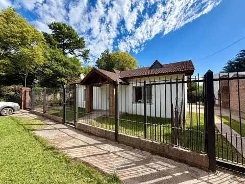 DOS CASAS en venta en Escobar   ID 5901