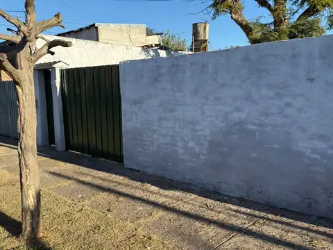 Casa 3 amb con amplio fondo y entrada para varios autos