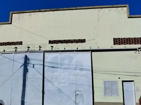 Excelente galpón industrial en venta – 1142 m² con gran pote