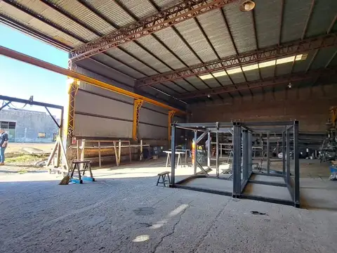 Excelente galpón industrial en venta – 1142 m² con gran pote
