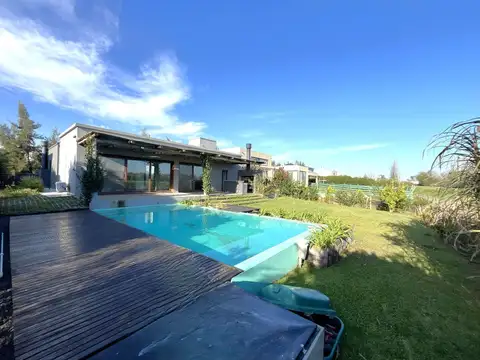 Casa en Venta 4 amb, El Naudir Etapa 1