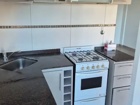 Juan A. Maza 200, Piso 2