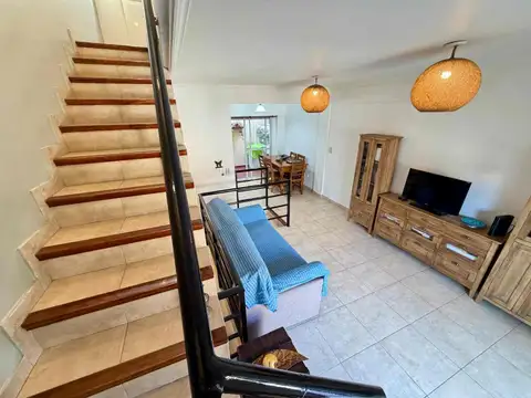 Depto Tipo Casa en Venta 18 años