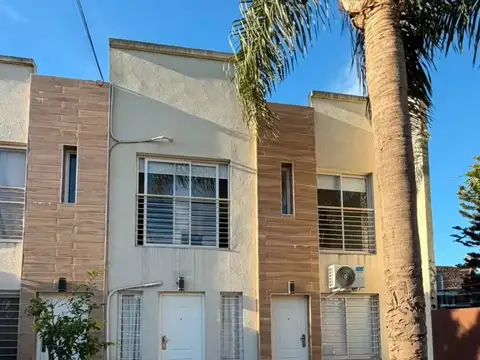 Duplex 3 Ambientes Con Cochera Apto Credito