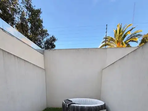 Depto Tipo Casa en Venta con 1 cocheras