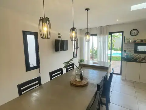 Casa 3 ambientes en venta en Castelar