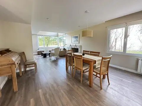 Casa en Alquiler Temporal con 1 cochera