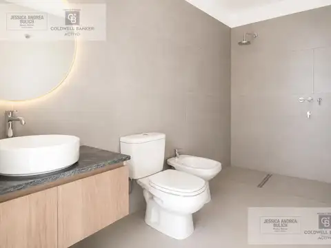Casa 5 ambientes con 2 baños