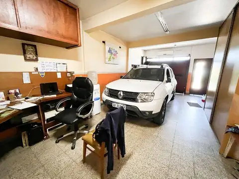 Casa 6 ambientes con 3 baños