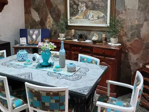 Casa  en Venta ubicado en Caseros, Tres de Febrero, G.B.A. Zona Oeste