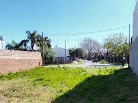 Terreno en Venta 20  mts Fondo