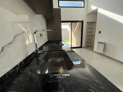 Depto Tipo Casa en Venta de 3 ambientes