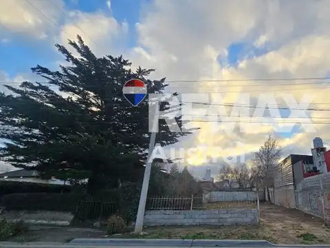 TERRENO EN BARRIO ROCA 