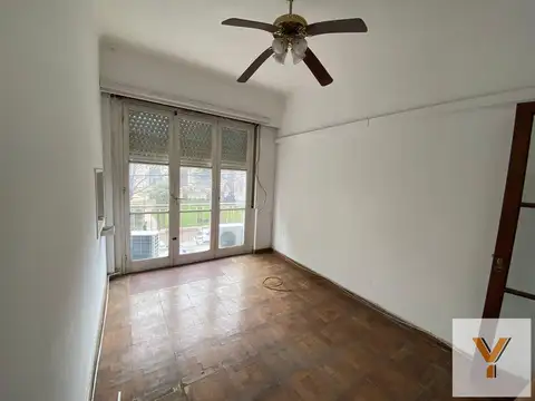 Oficina en venta - 7 Ambientes - La Plata