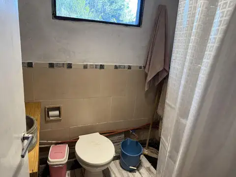 Casa 4 ambientes con 1 baño