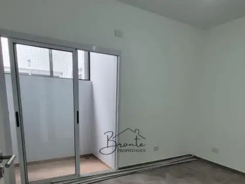 portela1100 , Piso 0