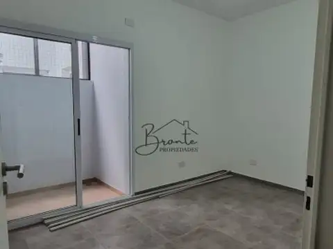 Depto Tipo Casa 3 ambientes con 1 baño