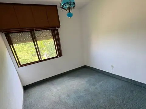 Departamento en Venta en Villa Elvira, USD 55.000