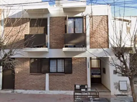 VENTA DUPLEX 2 DORM. CON PATIO EN ALTO ALBERDI