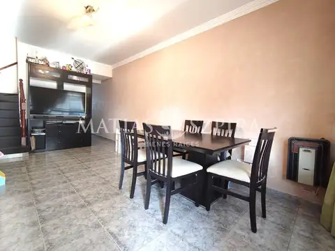 Casa 3 ambientes con 2 baños