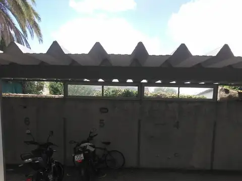 Cochera en venta - 16mts2 - La Plata