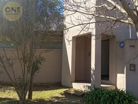 Casa en Venta en Lisandro Olmos Etcheverry, USD 132.000