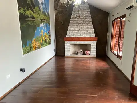 Casa en Alquiler en Parque Casado, $ 1.600.000