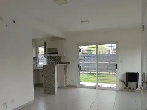 Dúplex en alquiler dos dormitorios Ituzaingó