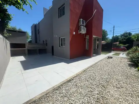 Casa en Alquiler en Villa Gobernador Udaondo, $ 1.300.000