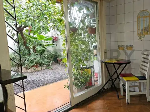 Rivadavia 2800, Piso 0