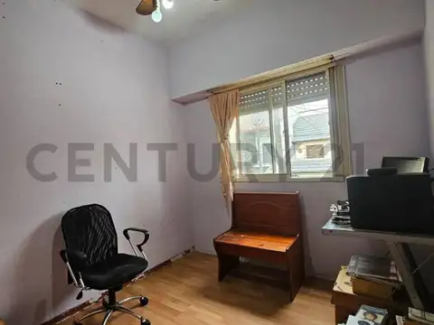 Casa Dúplex con cochera y jardín de 5 ambientes en Villa Maipú, San Martin