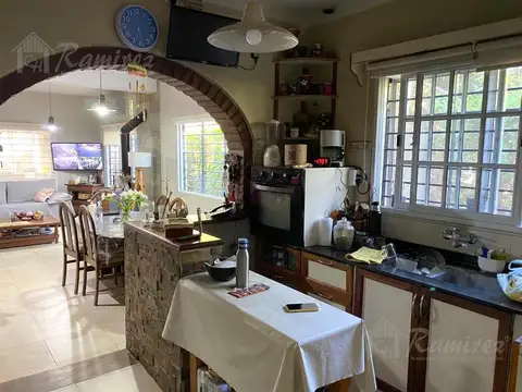 Casa en Venta con 1 cochera
