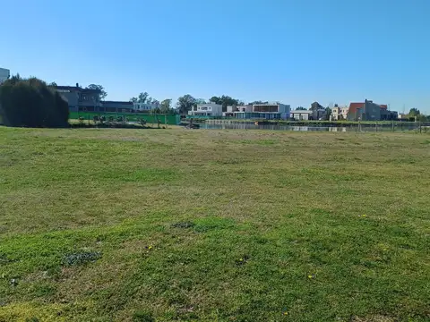 Terreno en Venta 40  mts Frente