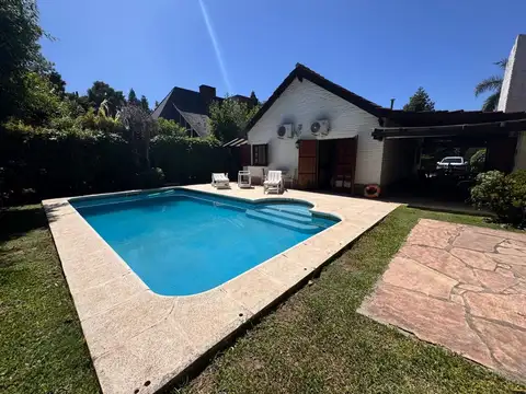 VENTA CASA 3 AMB C/PILETA LAS LAJAS GRAL RODRIGUEZ
