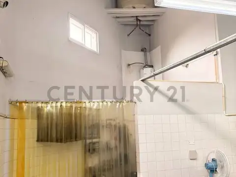 LOCAL GALPON EN VENTA EN LA PLATA