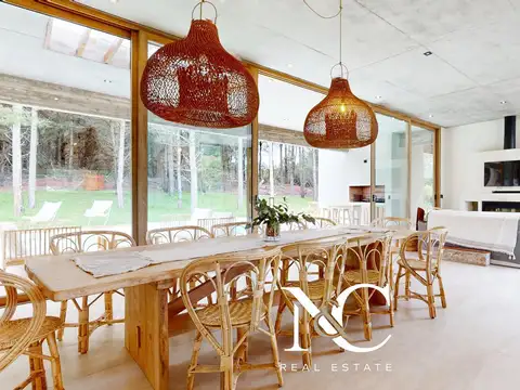 Casa en venta en Costa Esmeralda fondo libre al bosque