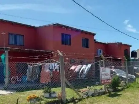 Duplex en venta Melchor Romero